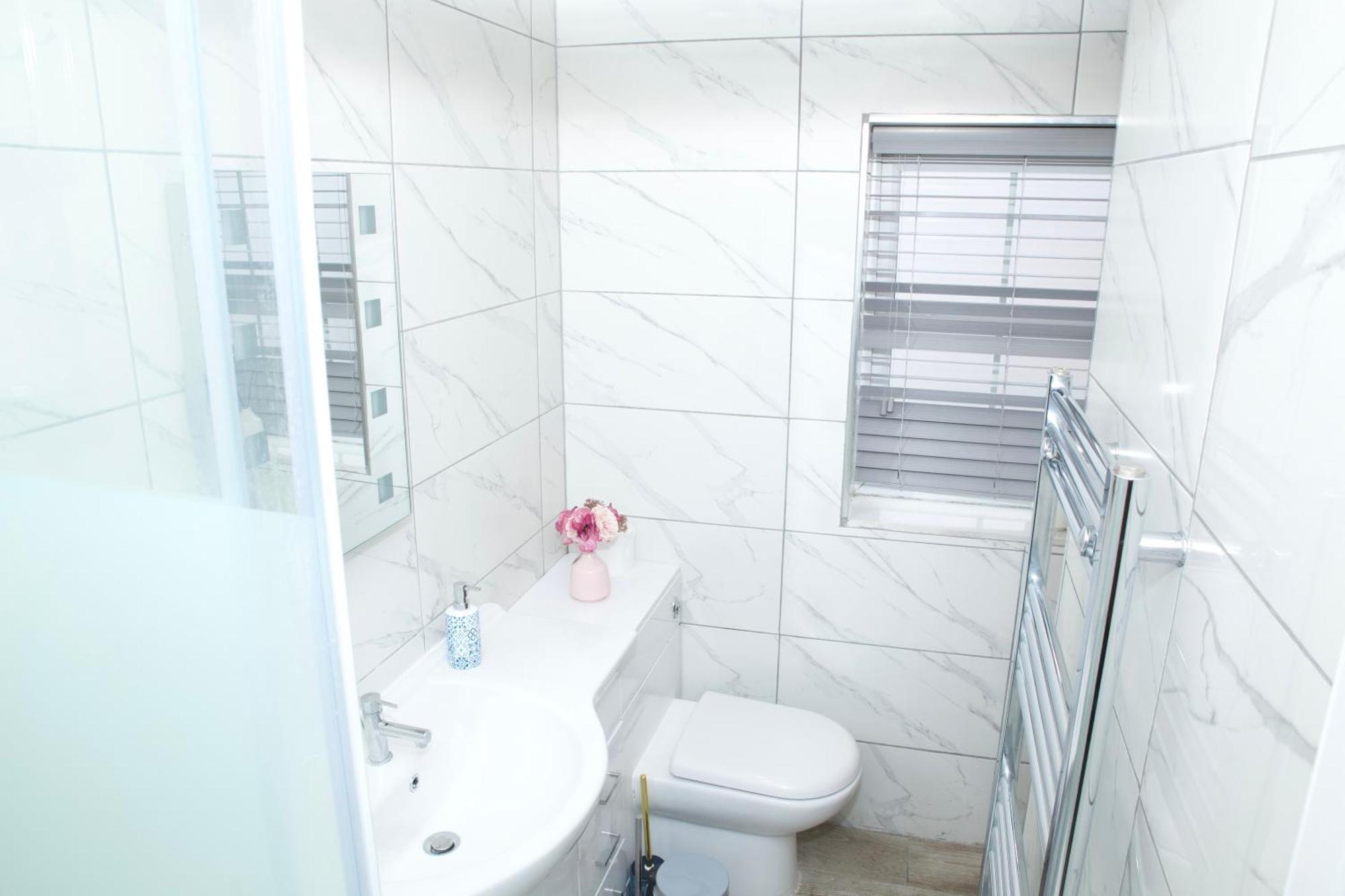 Spacious Modern 2 Bed Flat In City Centre Reading Bagian luar foto