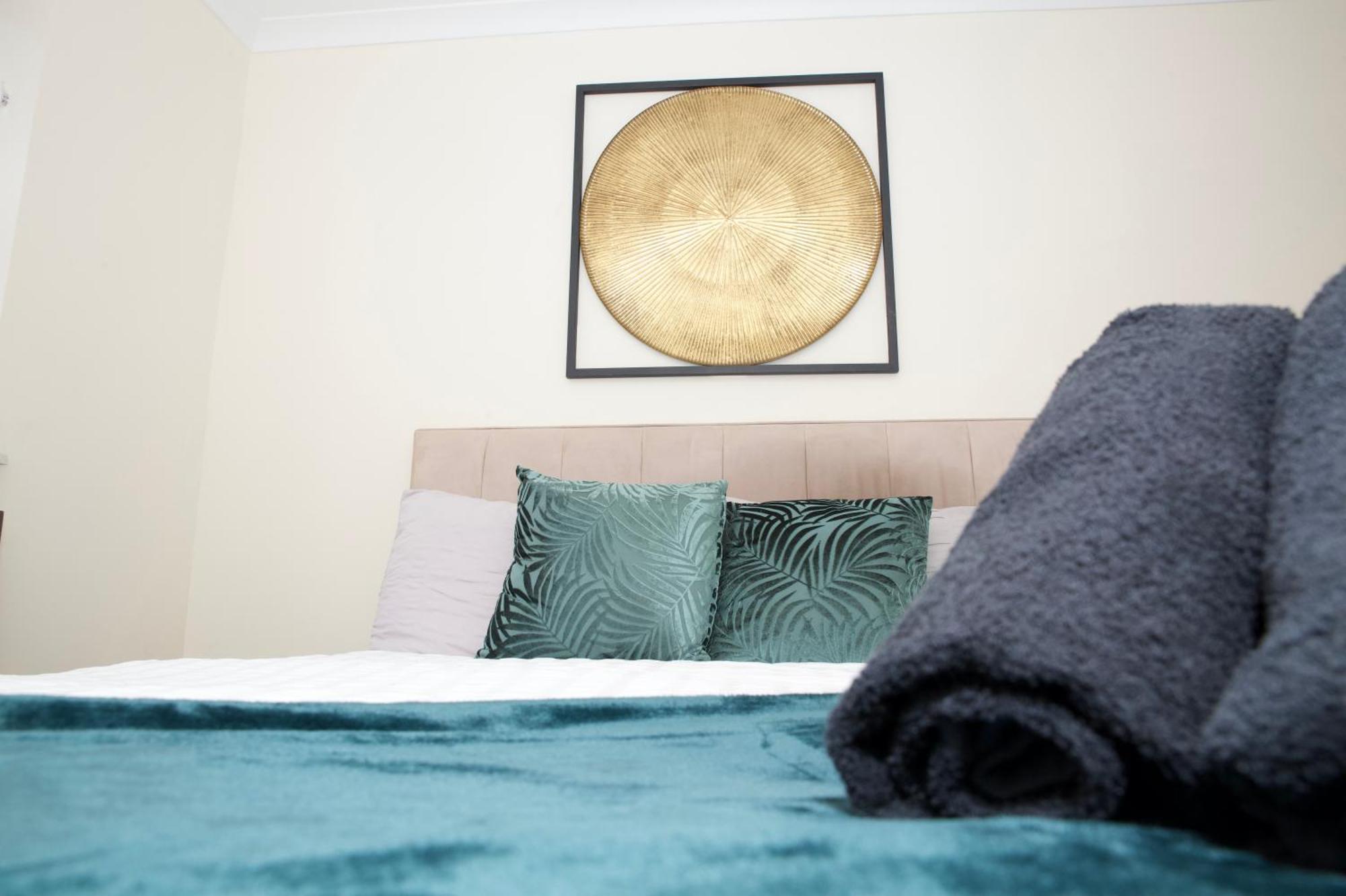 Spacious Modern 2 Bed Flat In City Centre Reading Bagian luar foto
